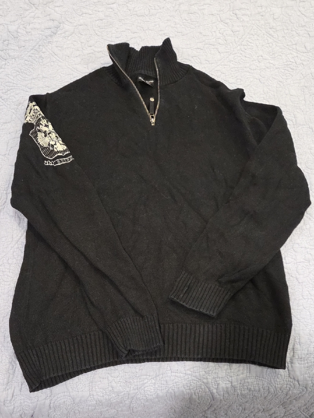 Guess Men's Black Half-Zip Sweater with Contrast Elbow Patch Size XL!